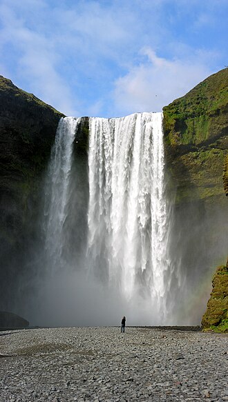 Waterfalls & volcanic landscapes